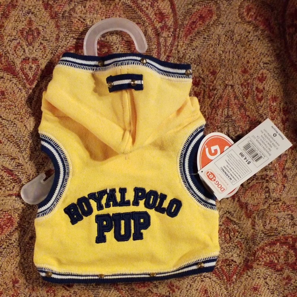 Dog, Puppy, Clothes, Shirt, Outerwear, Cover-Up